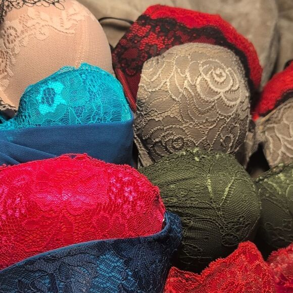 Large lot of women's padded push up bras size 36C - Picture 12 of 12